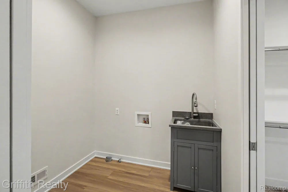 2878 Clivedon Road Marion Township, MI 48843