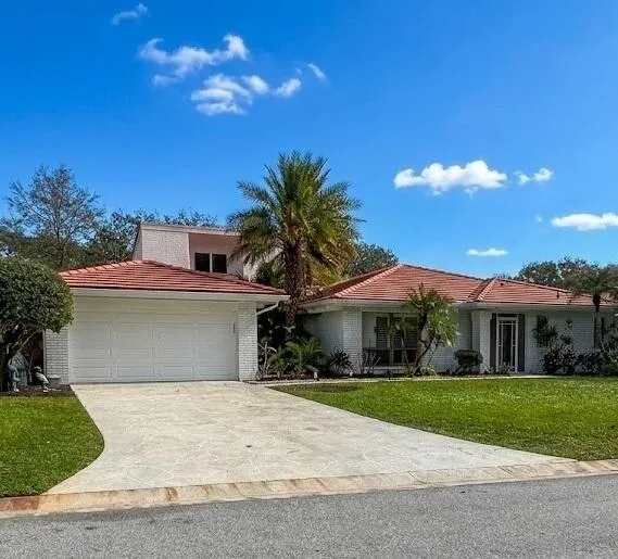 2281 SW Starling Drive