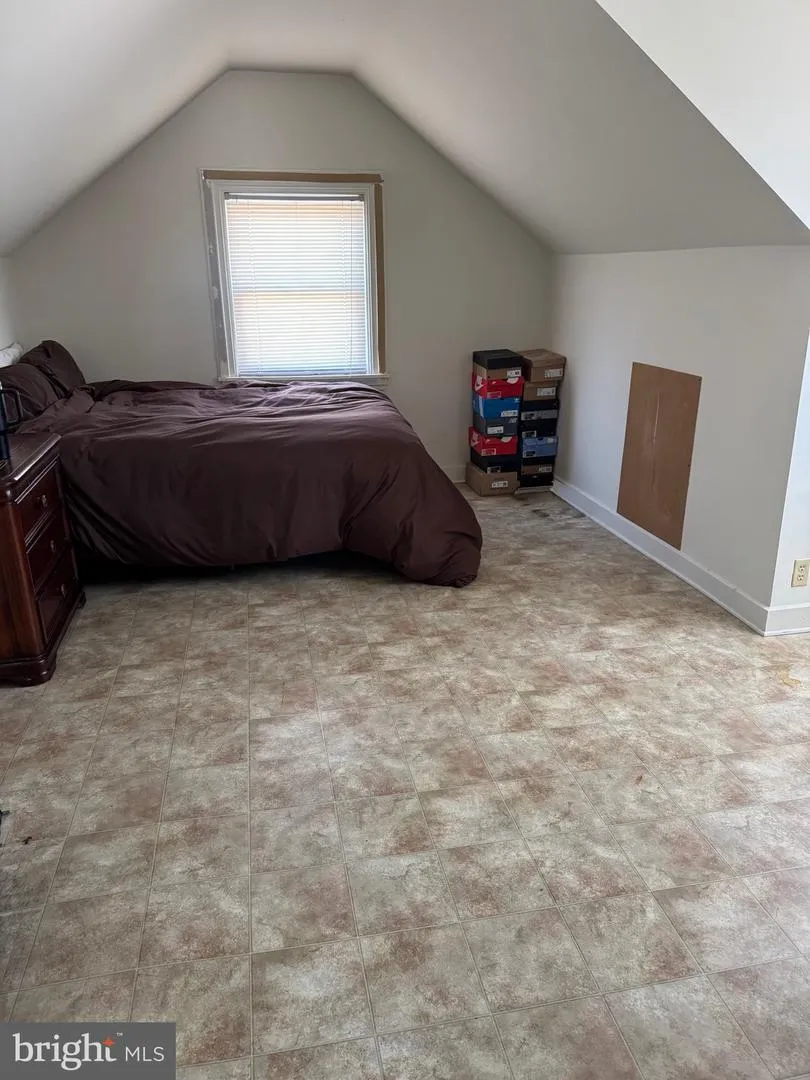 112 S 5TH AVENUE Denton, MD 21629
