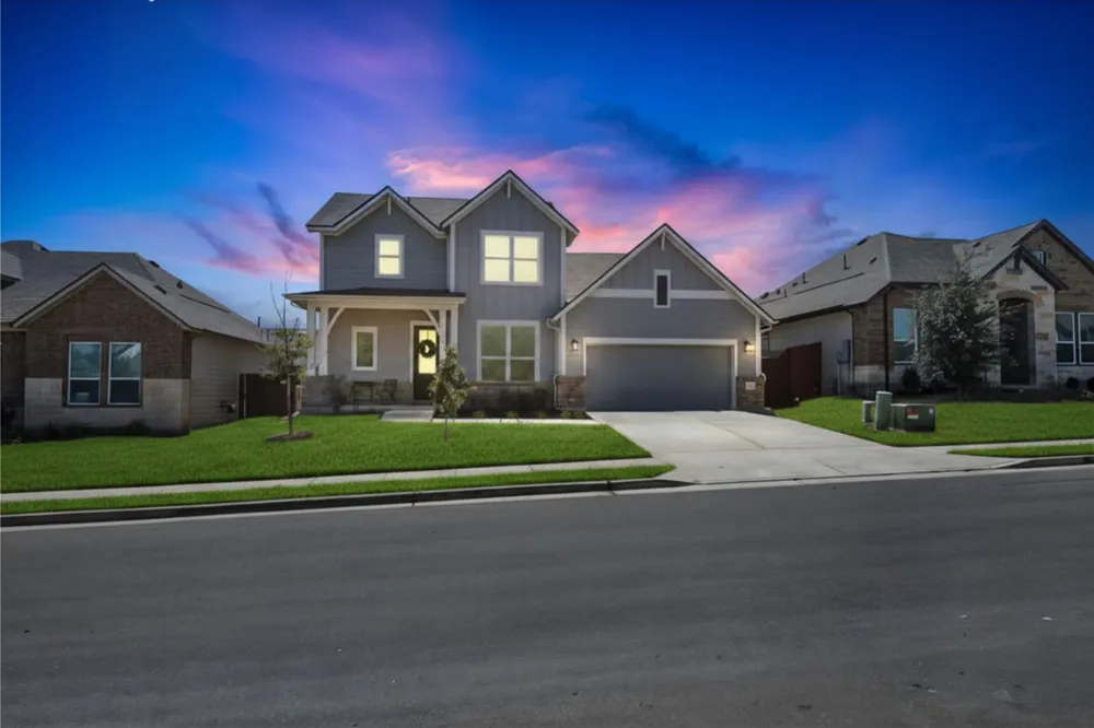 166 Twistleaf Drive Buda, TX 78610