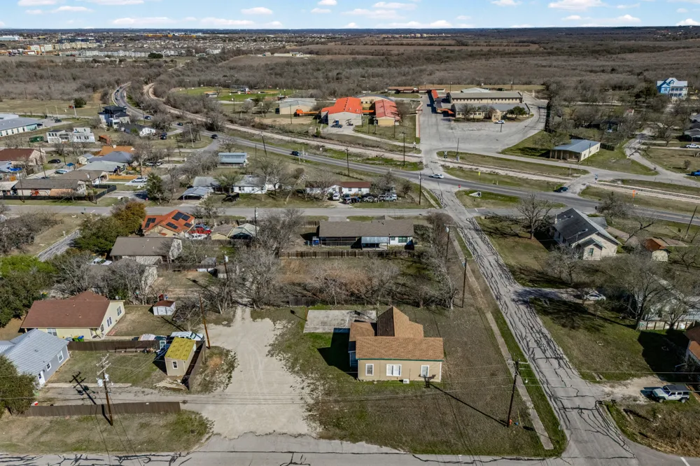 Eggleston Street Manor, TX 78653