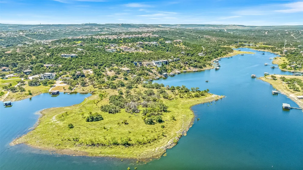 19813 Lakehurst Loop Spicewood, TX 78669