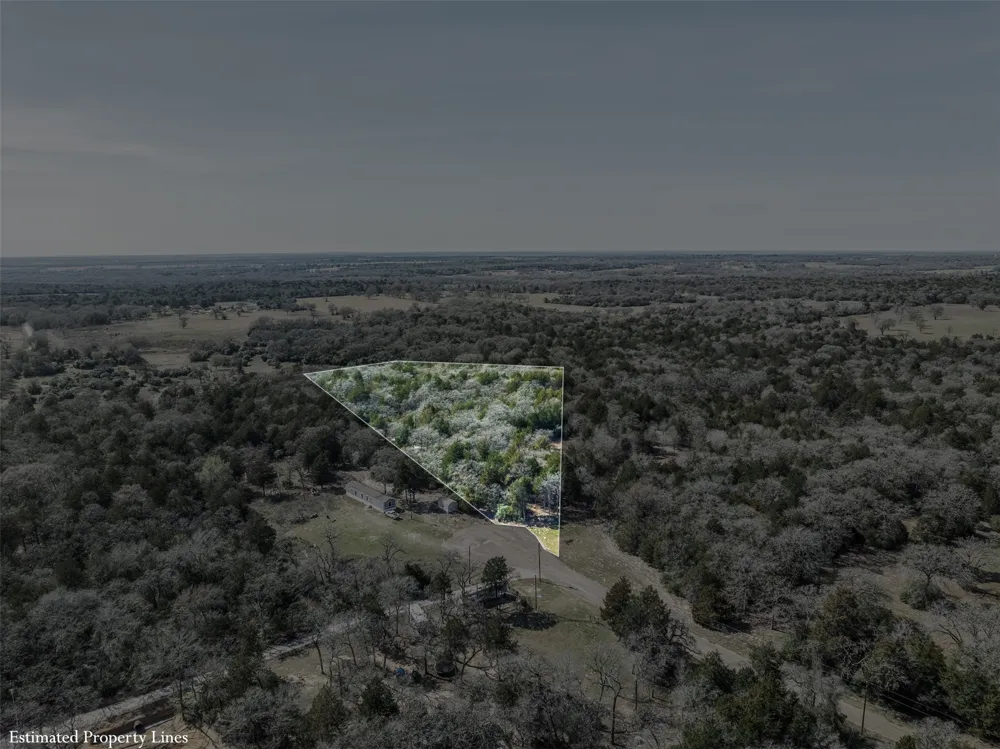 2 Pauline Lane Caldwell, TX 77836