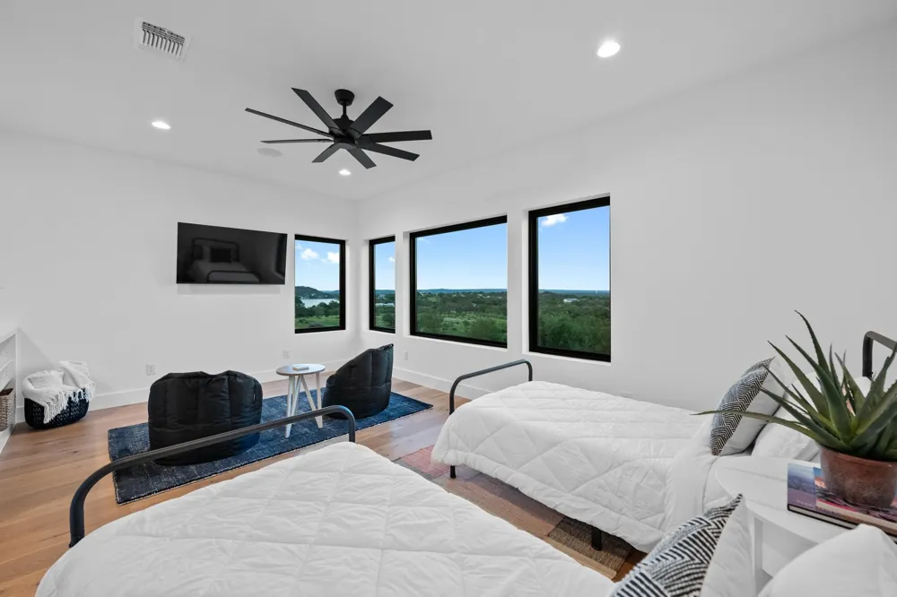 111 Rock N Robyn Trail Horseshoe Bay, TX 78657
