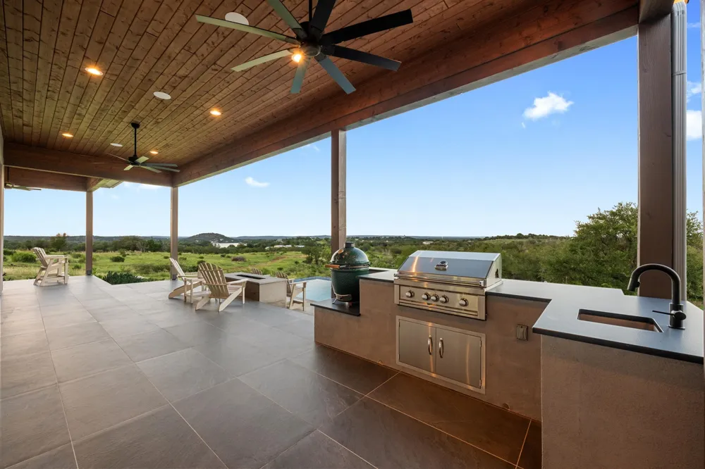 111 Rock N Robyn Trail Horseshoe Bay, TX 78657