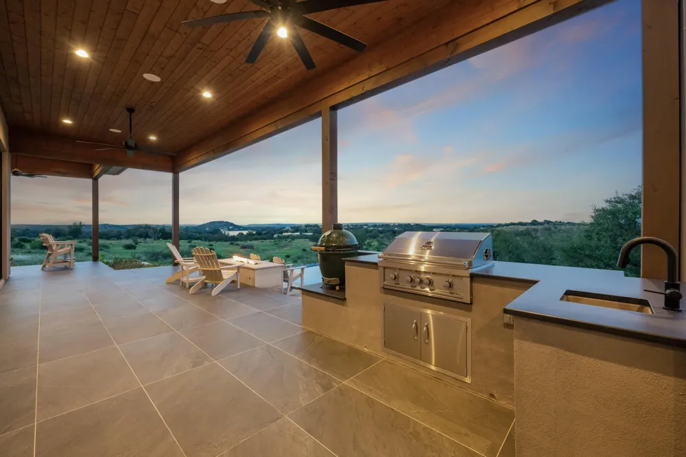 111 Rock N Robyn Trail Horseshoe Bay, TX 78657