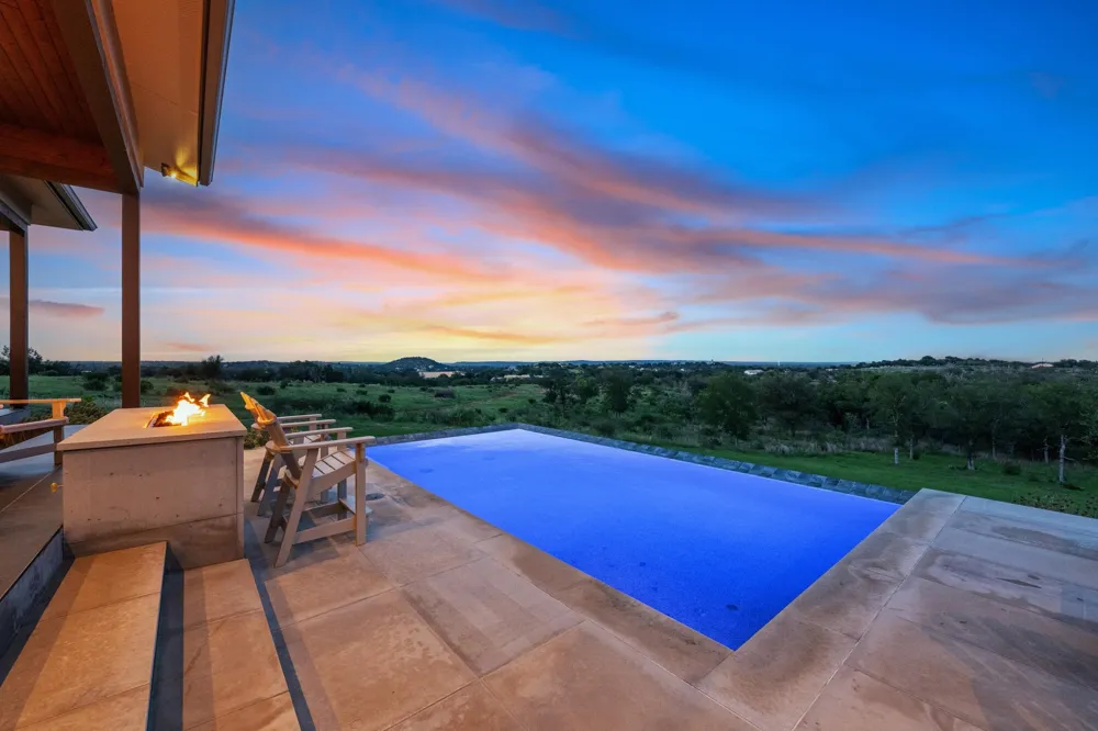 111 Rock N Robyn Trail Horseshoe Bay, TX 78657