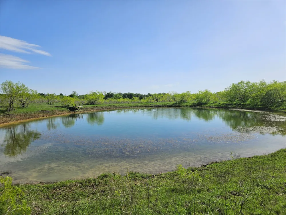 1988 CR 116 ROAD Rogers, TX 76569