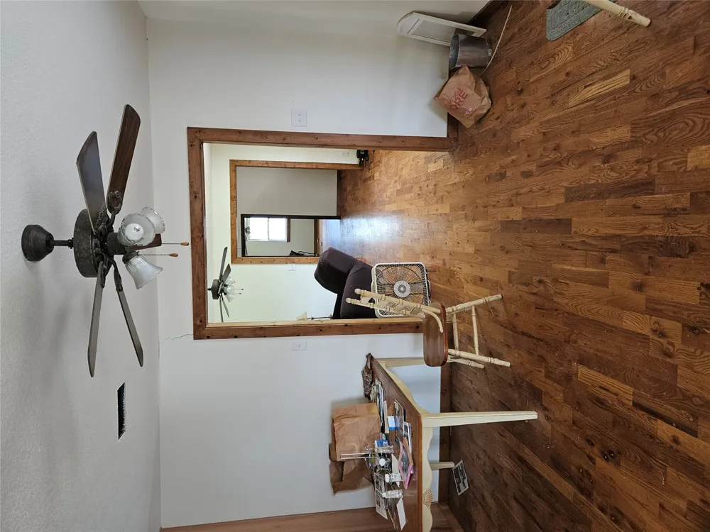 1988 CR 116 ROAD Rogers, TX 76569