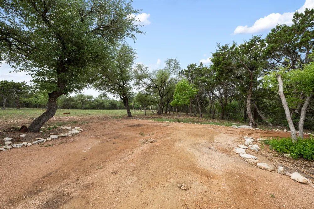 15901 Buddy Avenue Volente, TX 78641