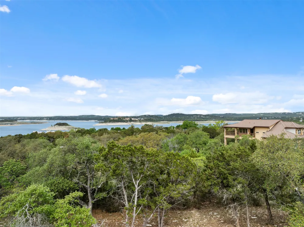 15901 Buddy Avenue Volente, TX 78641