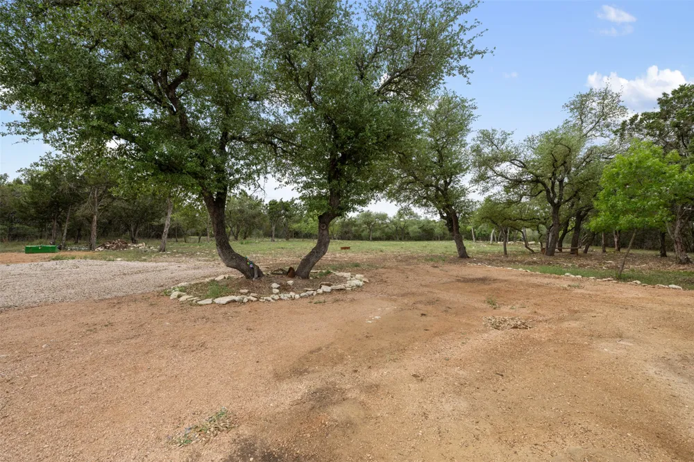 15901 Buddy Avenue Volente, TX 78641