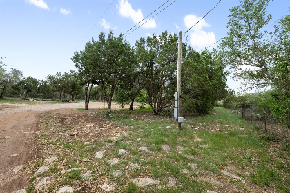 15901 Buddy Avenue Volente, TX 78641