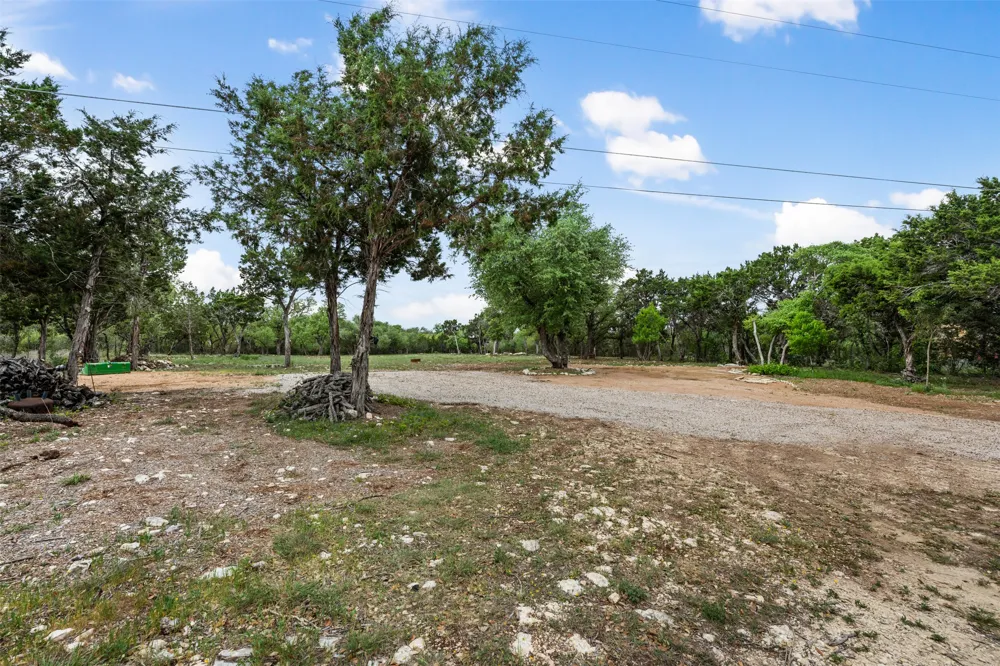 15901 Buddy Avenue Volente, TX 78641