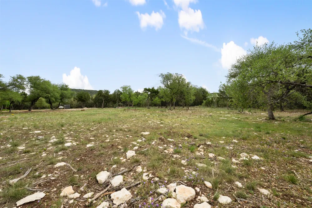 15901 Buddy Avenue Volente, TX 78641