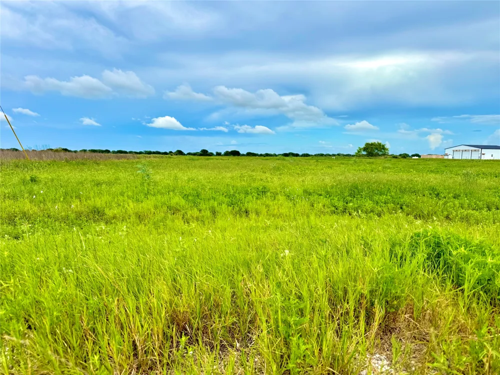 105 Pin Tail Lane Rock Island, TX 78934