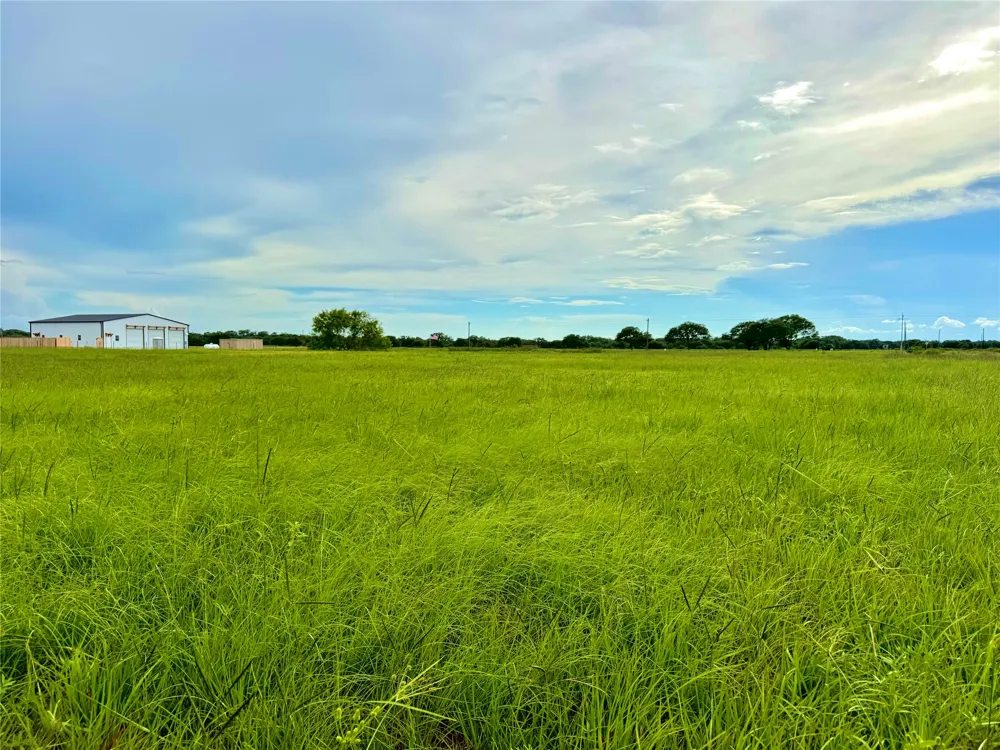 105 Pin Tail Lane Rock Island, TX 78934