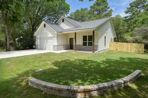 104 Pony Grass Lane