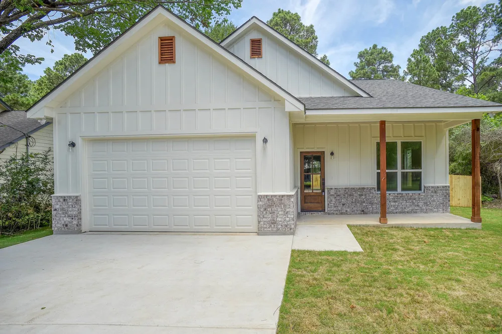 104 Pony Grass Lane Bastrop, TX 78602