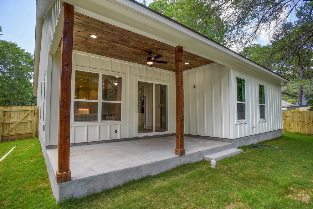 104 Pony Grass Lane Bastrop, TX 78602