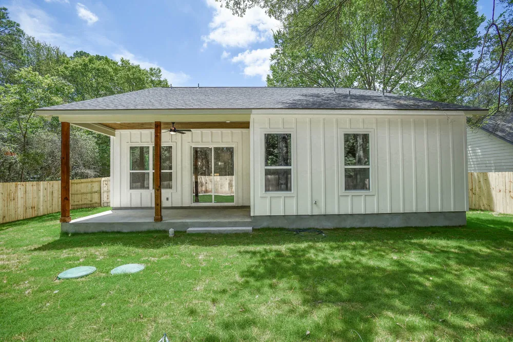 104 Pony Grass Lane Bastrop, TX 78602