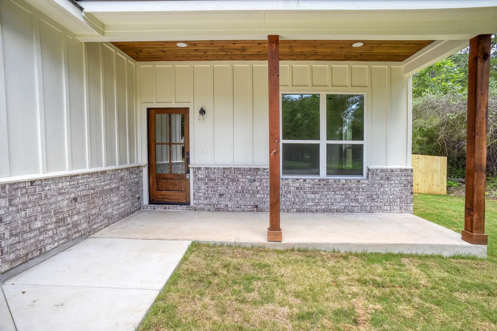 104 Pony Grass Lane Bastrop, TX 78602