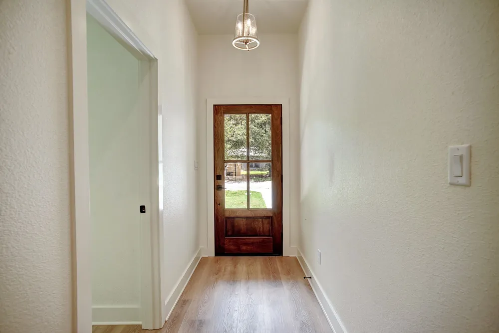 104 Pony Grass Lane Bastrop, TX 78602