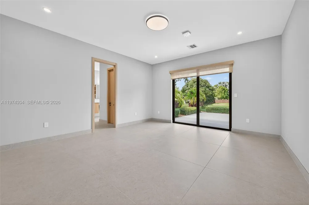 14401 W Palomino Dr Southwest Ranches, FL 33330