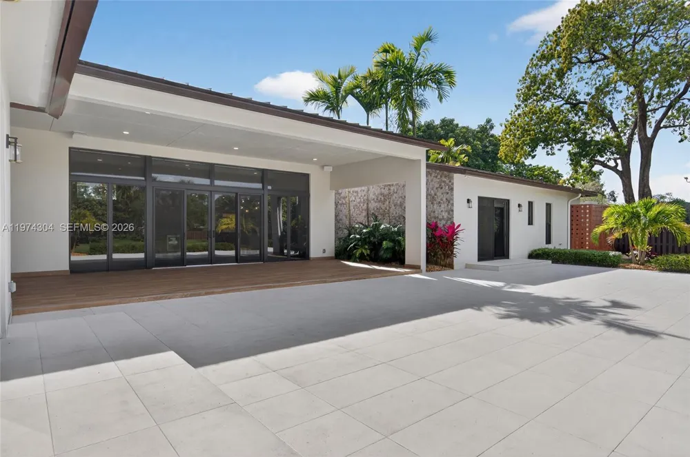 14401 W Palomino Dr Southwest Ranches, FL 33330