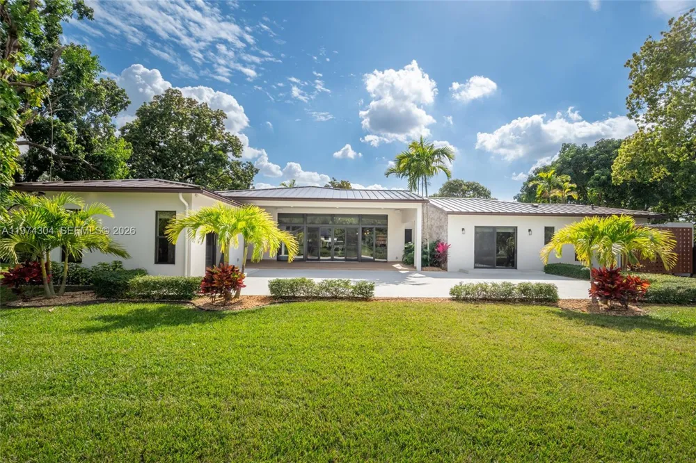 14401 W Palomino Dr Southwest Ranches, FL 33330