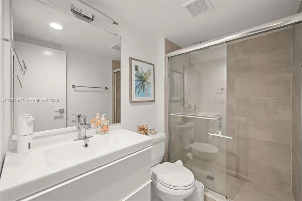 20500 W Country Club Dr #311 Aventura, FL 33180