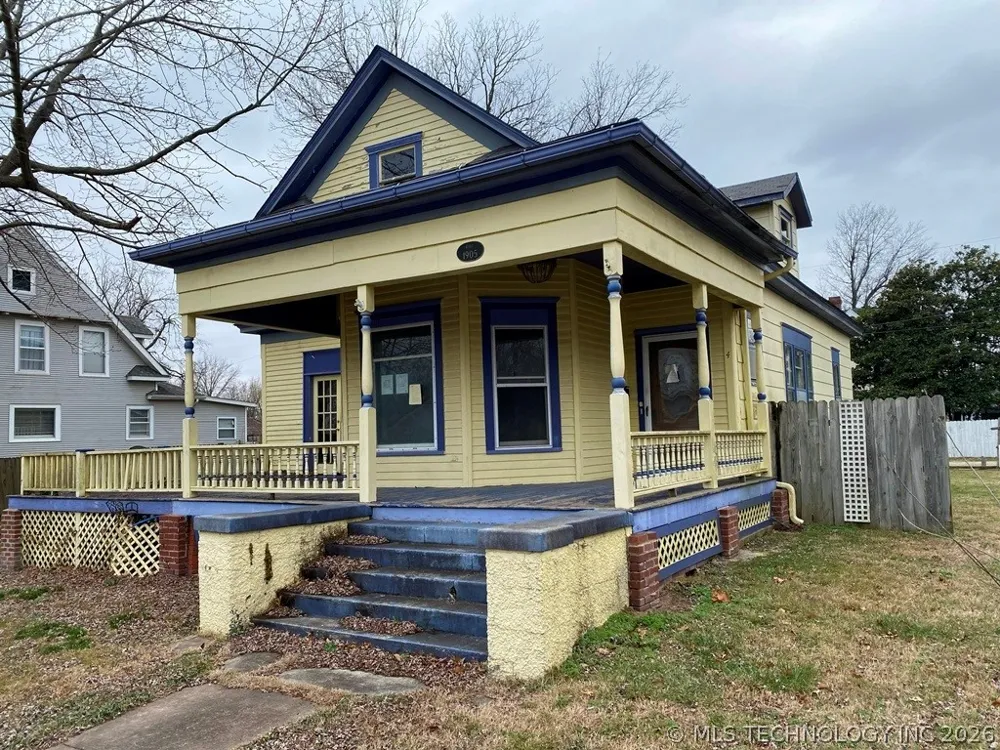 4 E STREET SW Miami, OK 74354