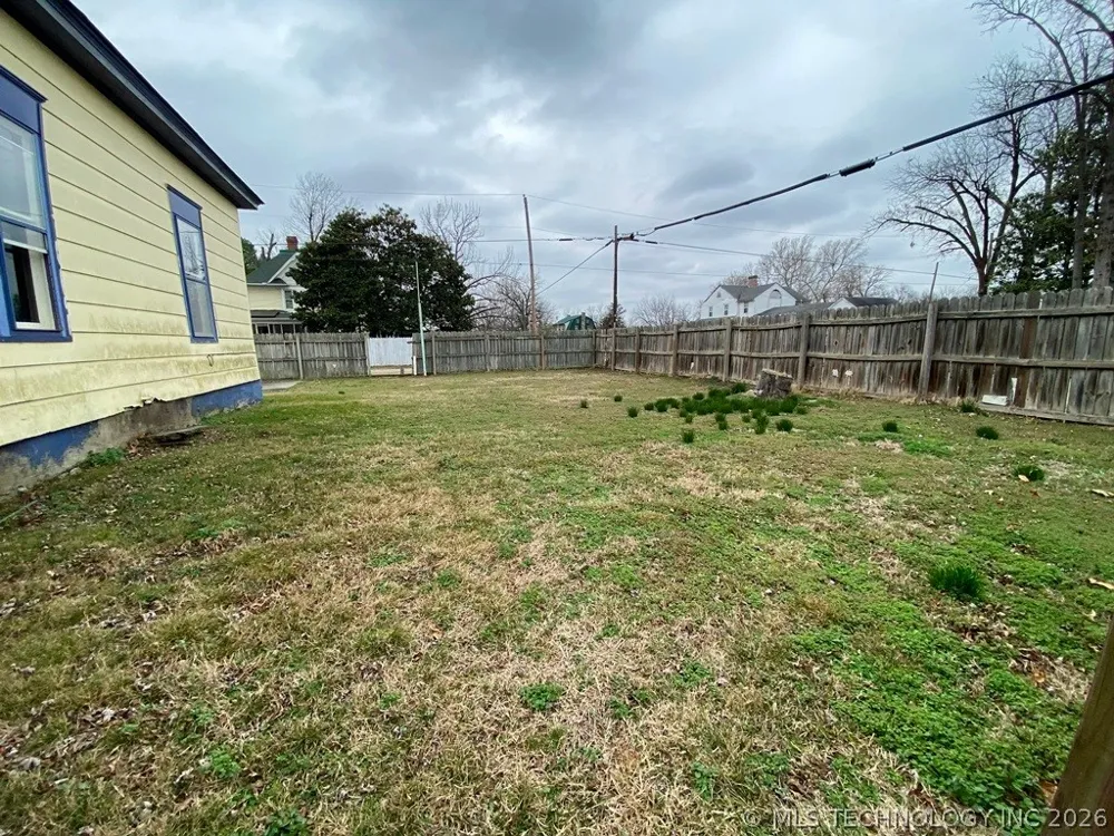 4 E STREET SW Miami, OK 74354