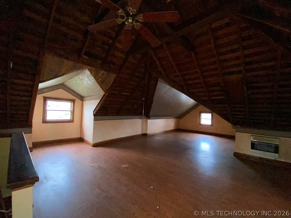 4 E STREET SW Miami, OK 74354