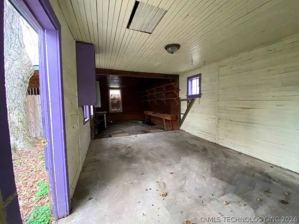 4 E STREET SW Miami, OK 74354