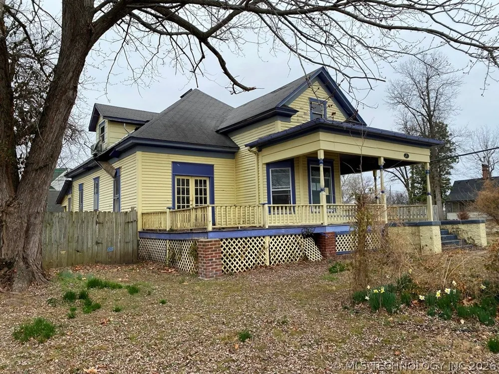 4 E STREET SW Miami, OK 74354