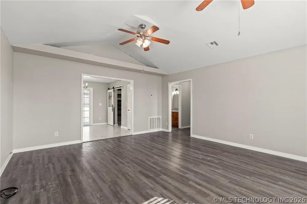23586 116 Highway Colcord, OK 74338