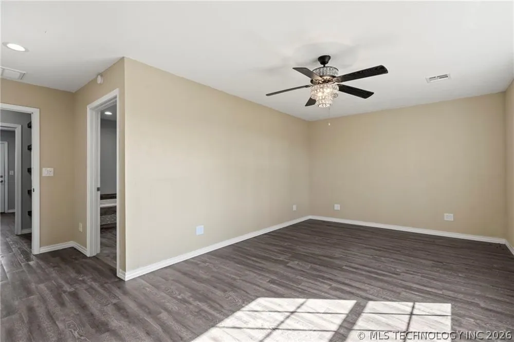 23586 116 Highway Colcord, OK 74338