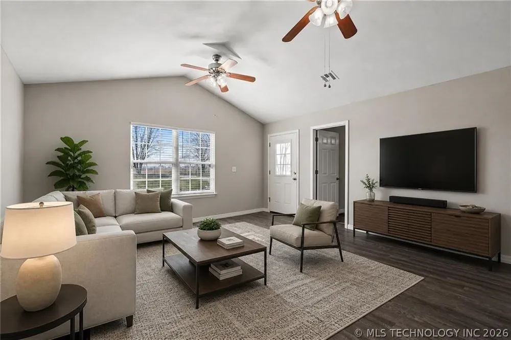 23586 116 Highway Colcord, OK 74338