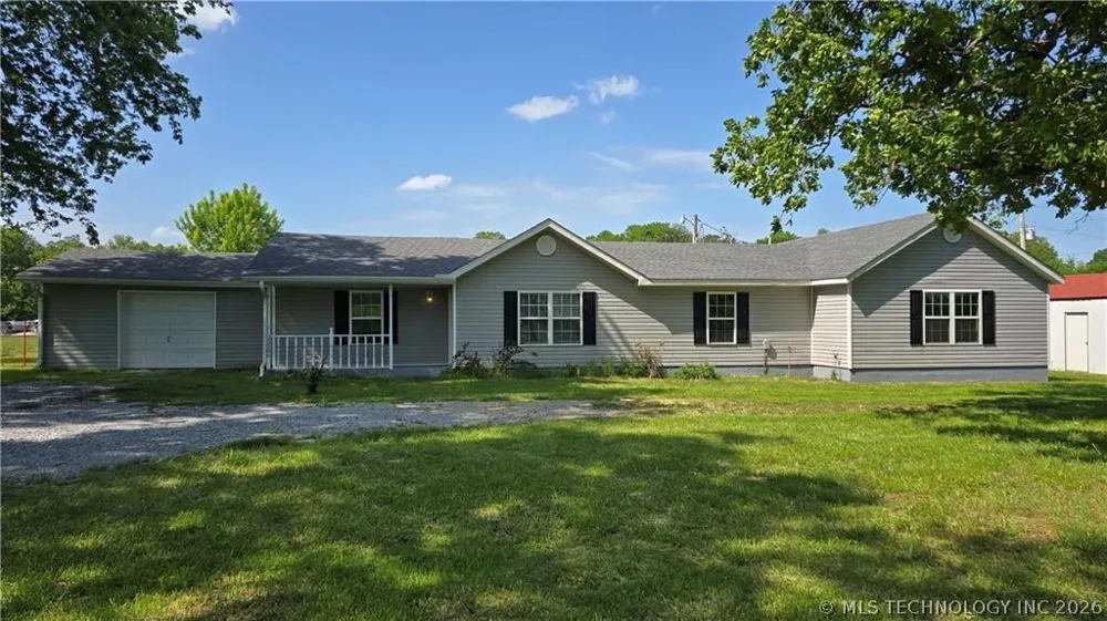 23586 116 Highway Colcord, OK 74338