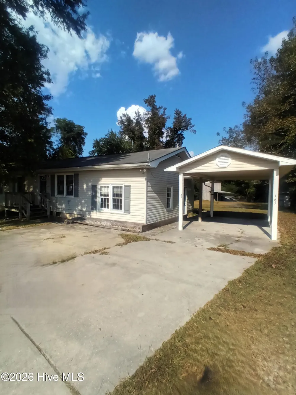 165 Shaw Road Wallace, NC 28466