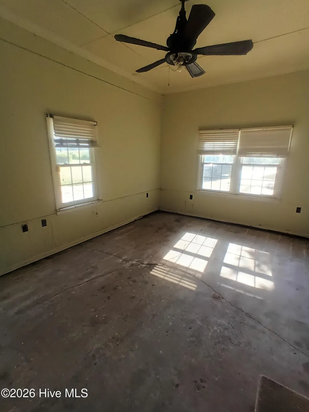 165 Shaw Road Wallace, NC 28466