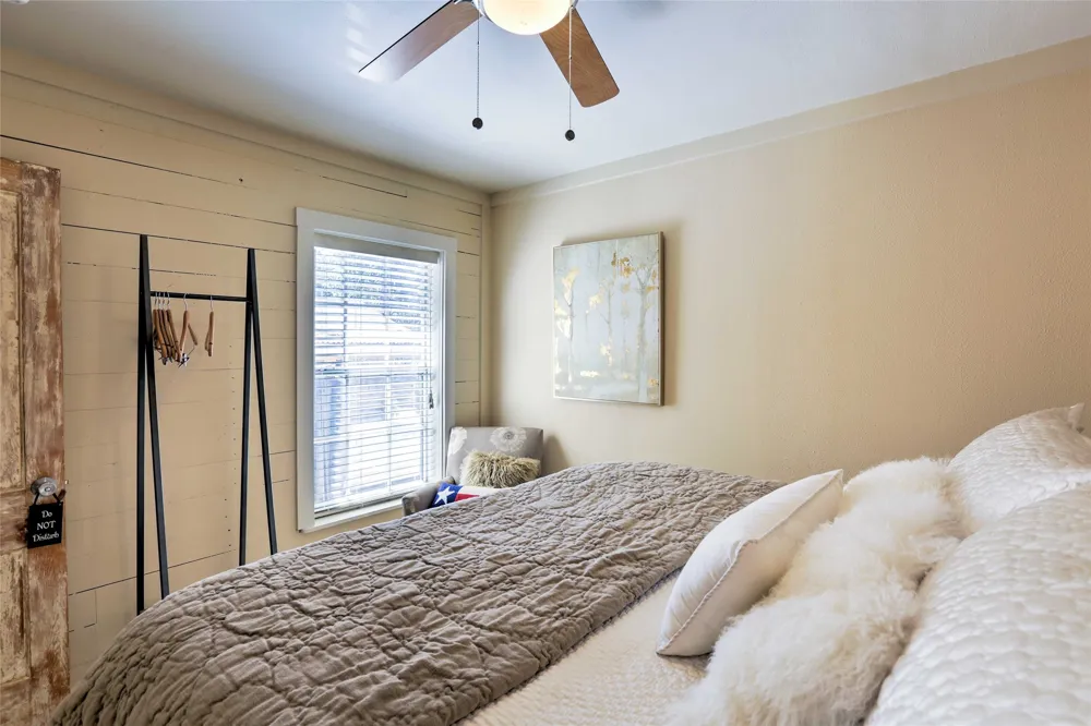 809 E Highway Street Fredericksburg, TX 78624