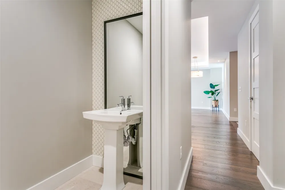 350 Central Avenue #206 Southlake, TX 76092
