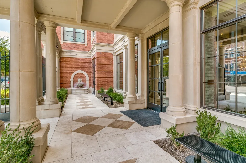 350 Central Avenue #206 Southlake, TX 76092