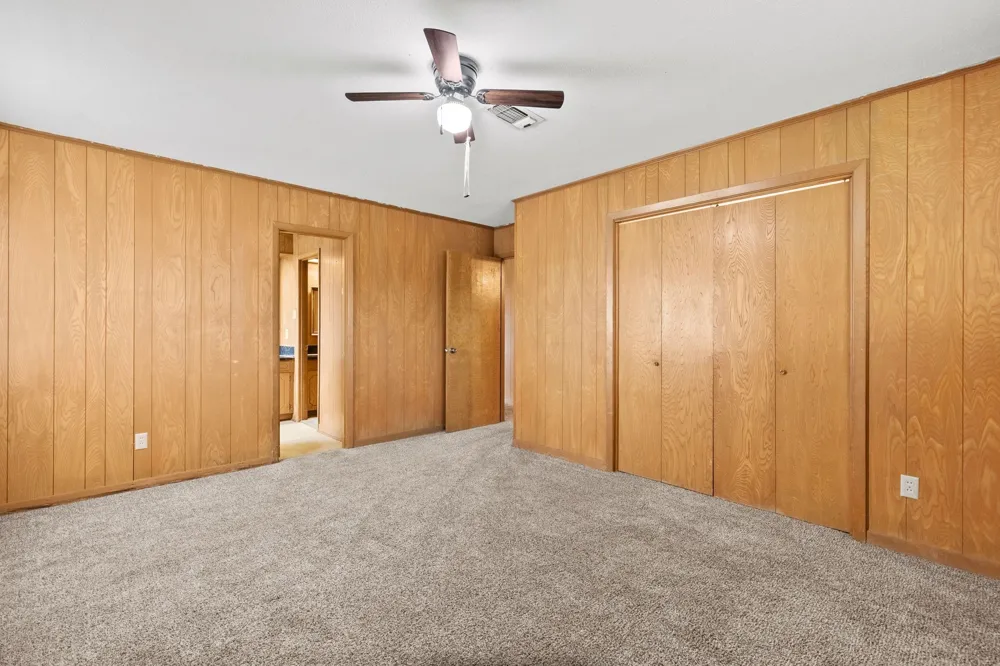 706 S Manson Street Wolfe City, TX 75496