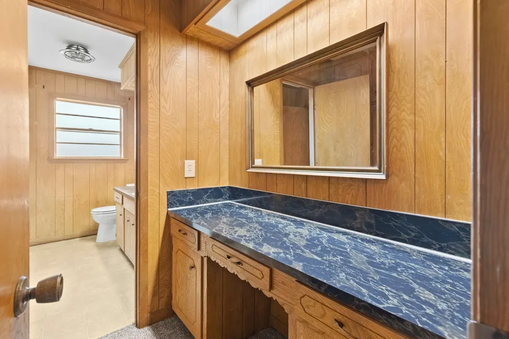 706 S Manson Street Wolfe City, TX 75496