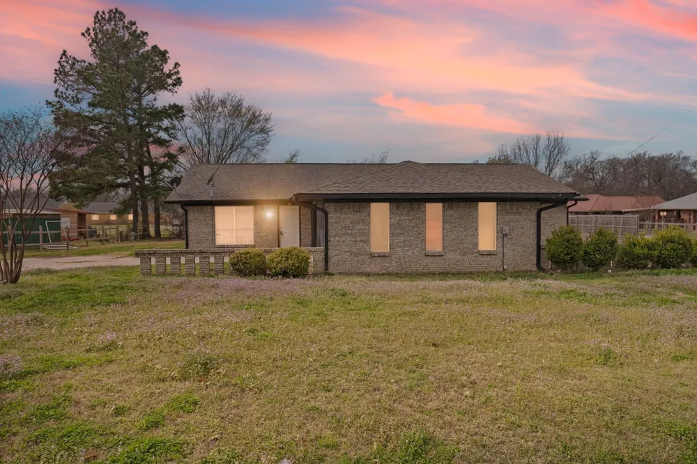 706 S Manson Street Wolfe City, TX 75496