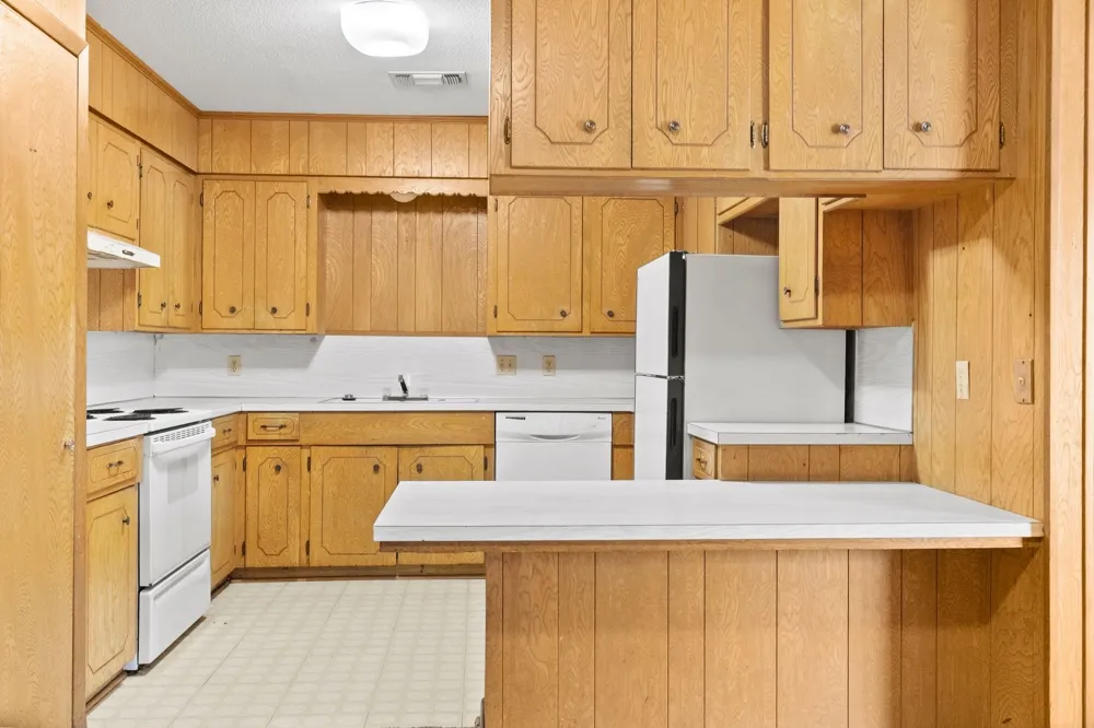 706 S Manson Street Wolfe City, TX 75496