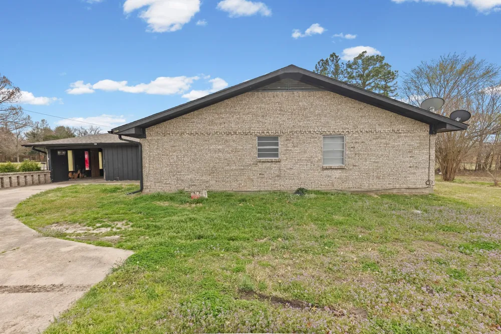 706 S Manson Street Wolfe City, TX 75496